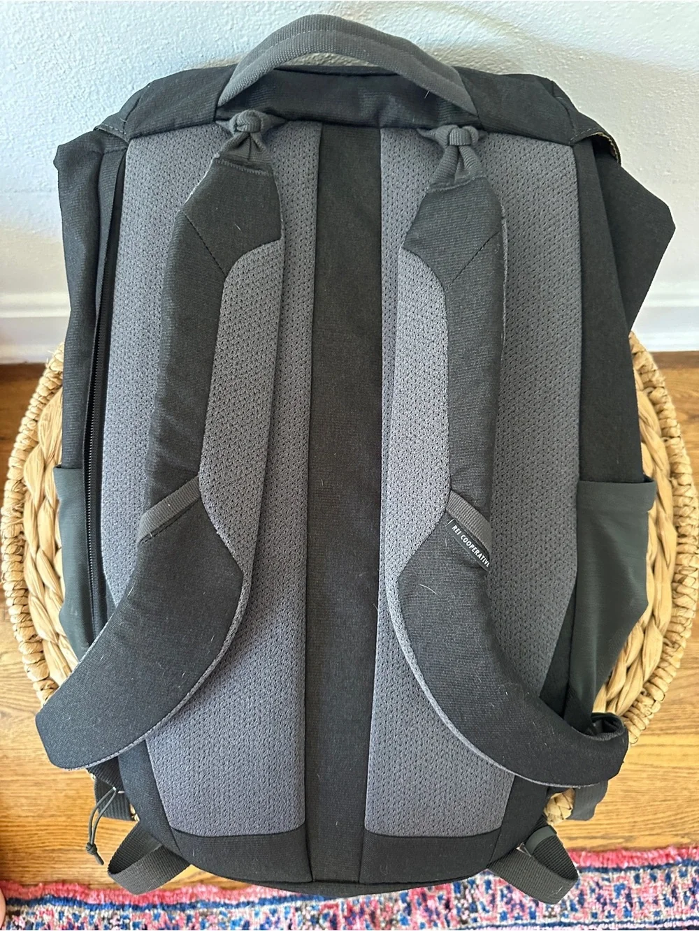 REI Co-op Beyonder Daypack Backpack Black Minimalist Laptop 25L
